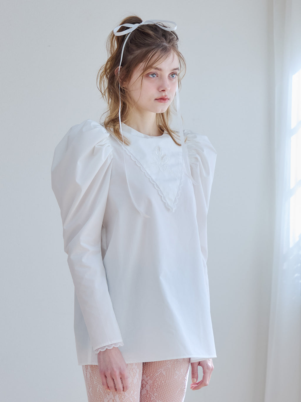 Tulip embroidered volume sleeve blouse ホワイト size:M model:174cm KATERYNA