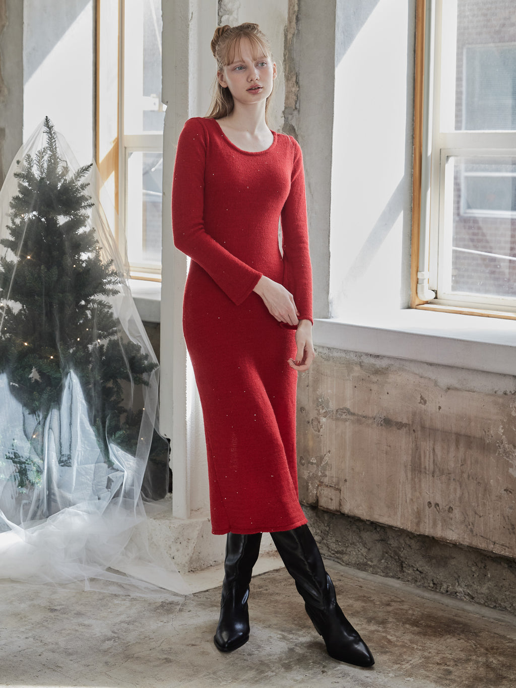 Back open shiny knit dress レッド size:M model:173cm DASHA.G
