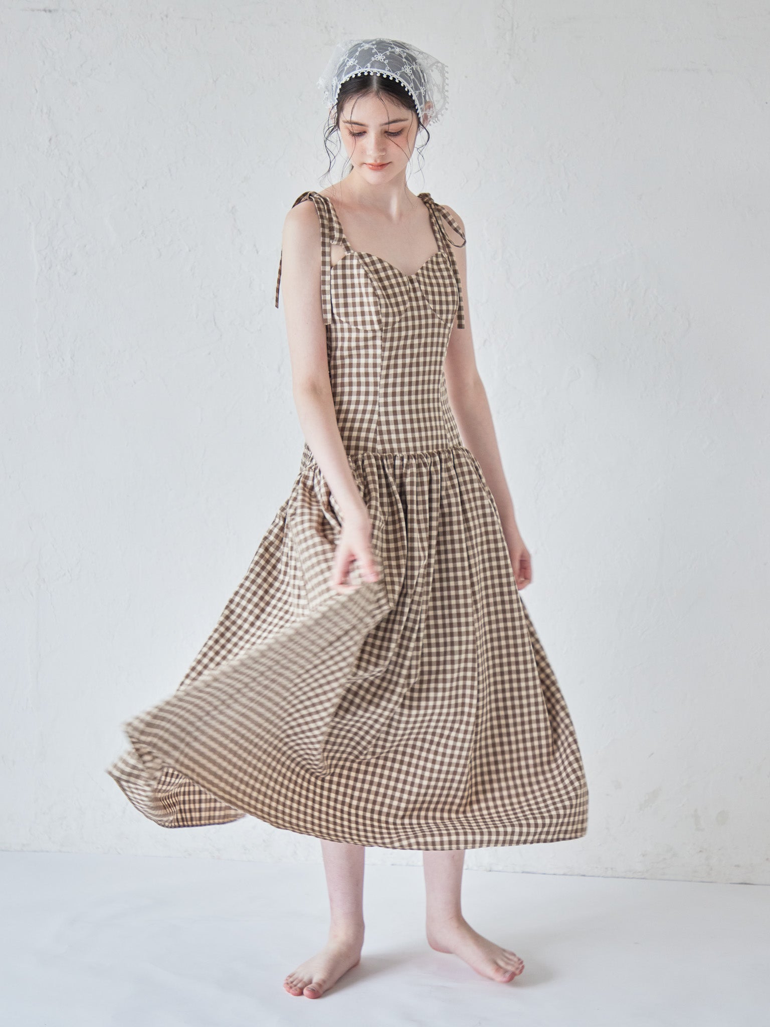 Gingham check back open dress ブラウン size:M model:170cm ALICE