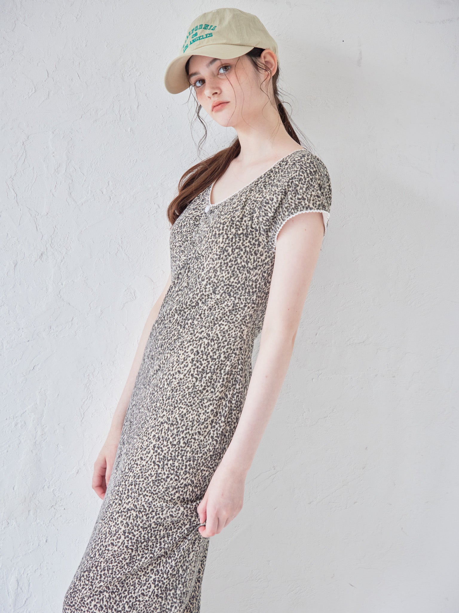 Back open print cut dress ブラウン size:M model:170cm ALICE