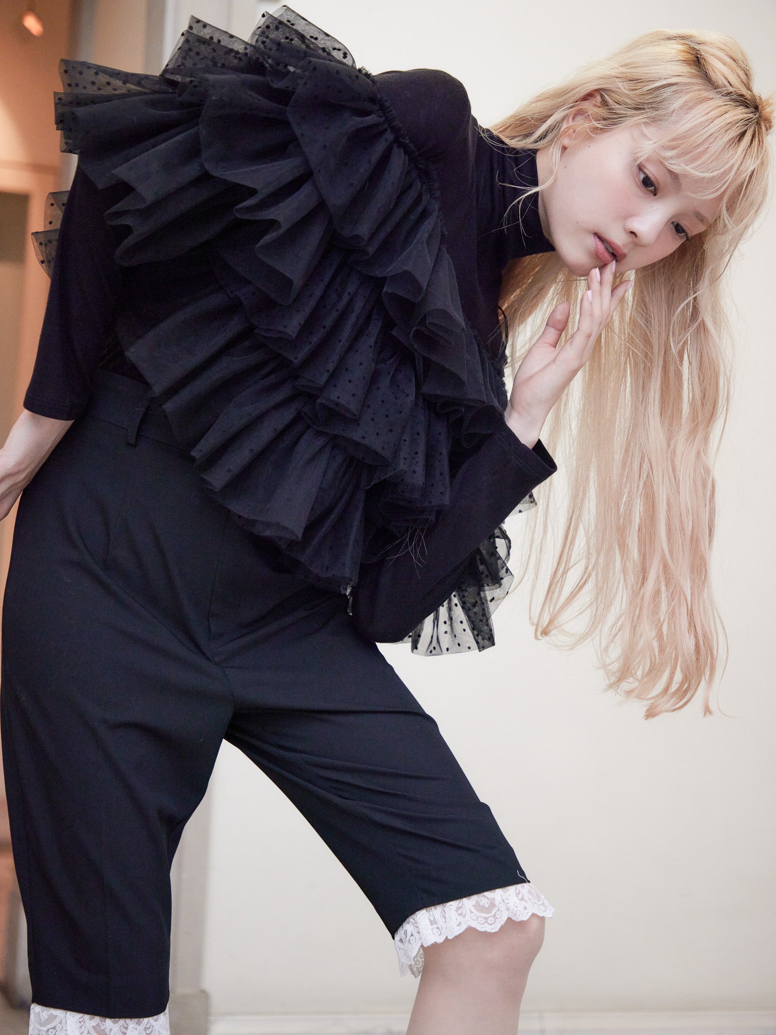Dot tulle ruffle & knit top set ブラック size:M model:163cm MINAMI
