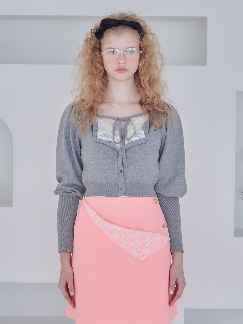 Lace lined cardigan グレー size:M model:173cm Olesia