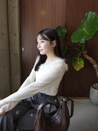 Fur trimmed sheer top クリーム