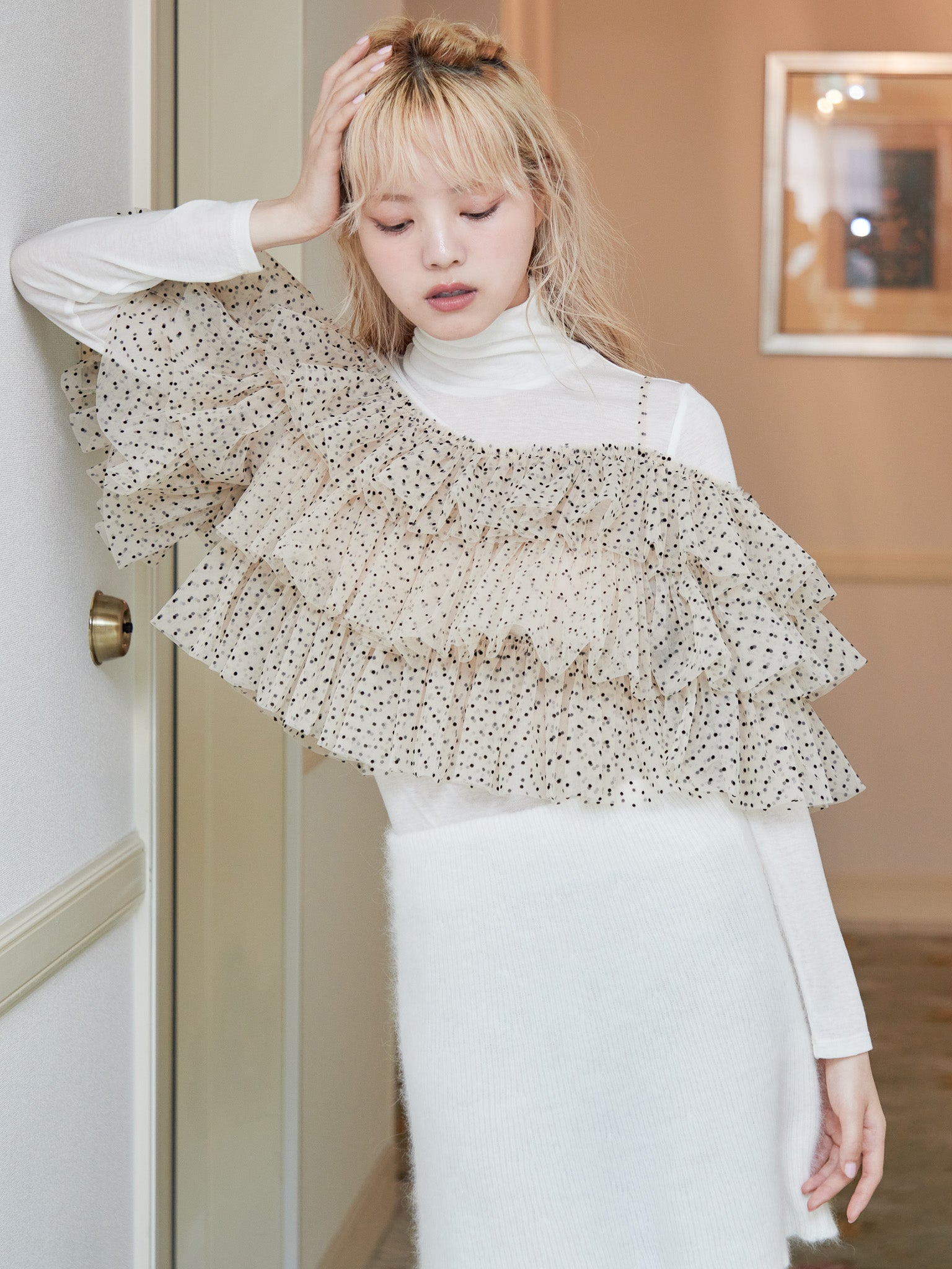 Dot tulle ruffle & knit top set ベージュ size:M model:163cm MINAMI