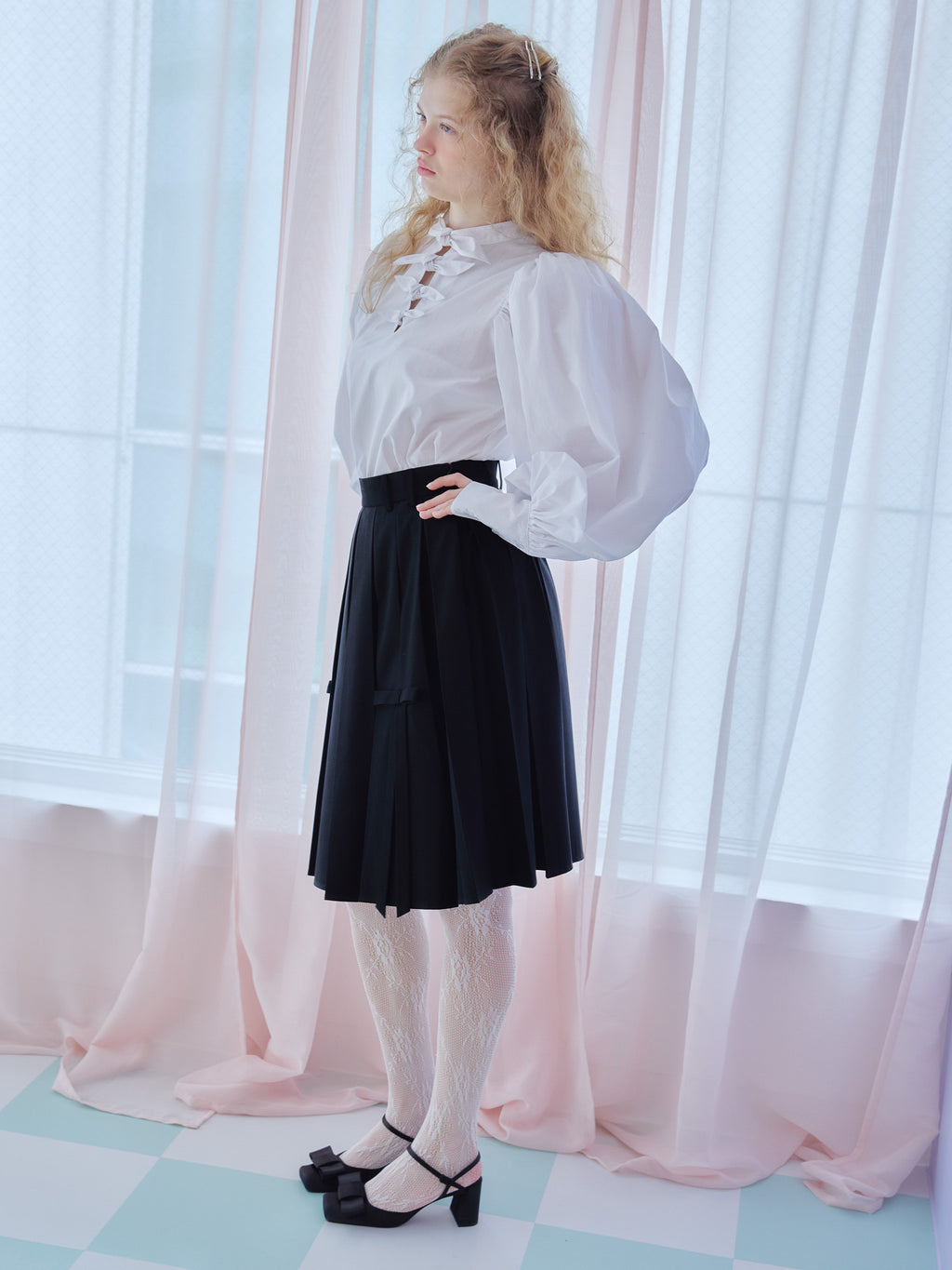 Ribbon slit pleated skirt ブラック size:M model:173cm Olesia