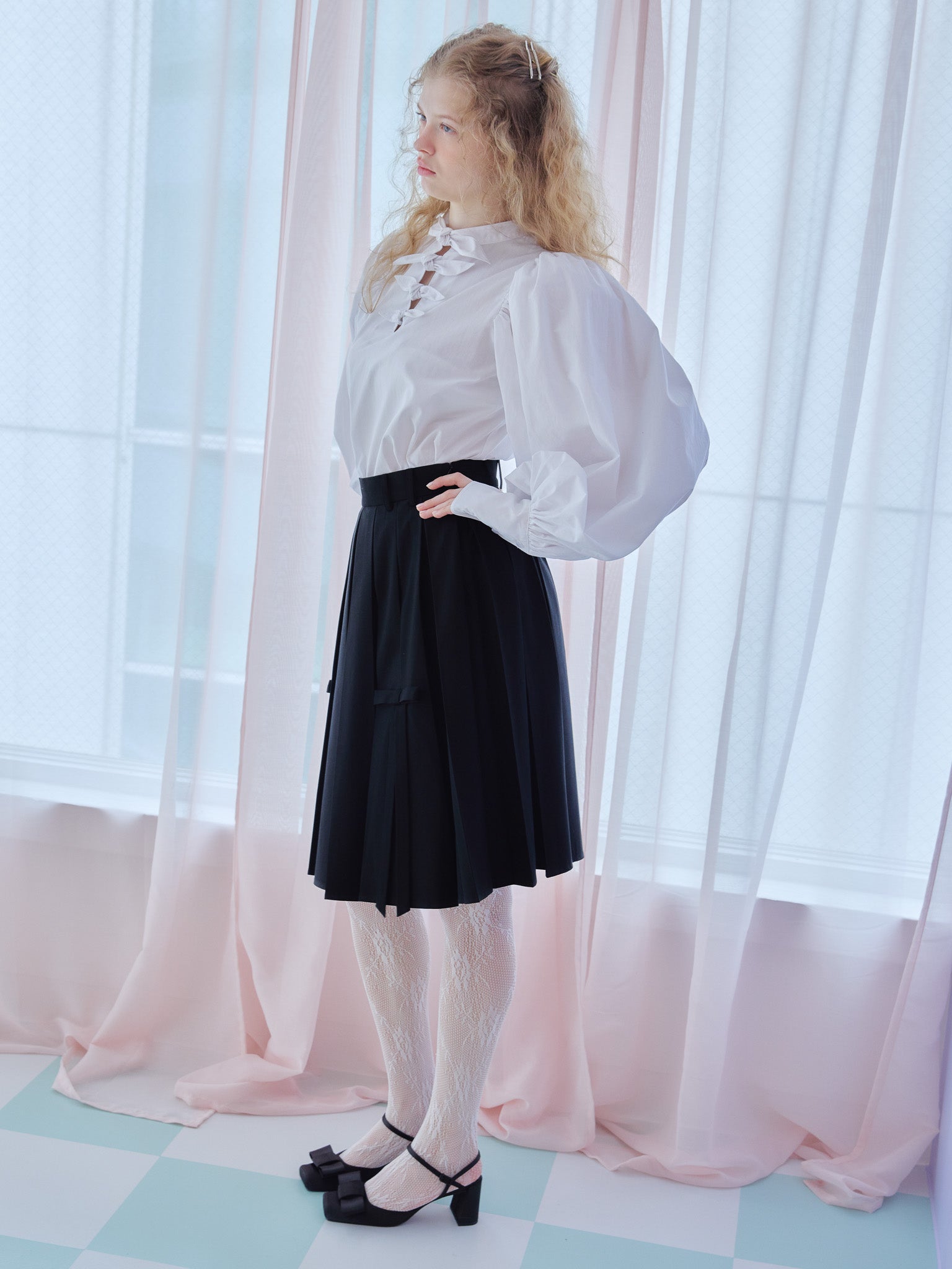 Ribbon slit pleated skirt ブラック size:M model:173cm Olesia