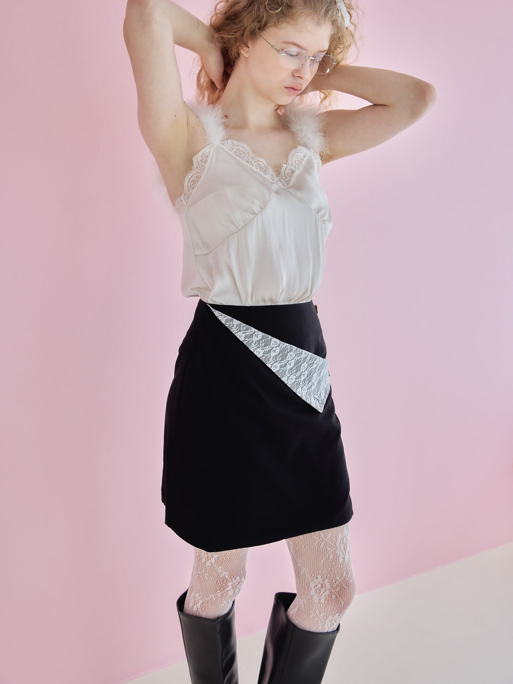 Lace lined mini skirt ブラック size:M model:173cm Olesia