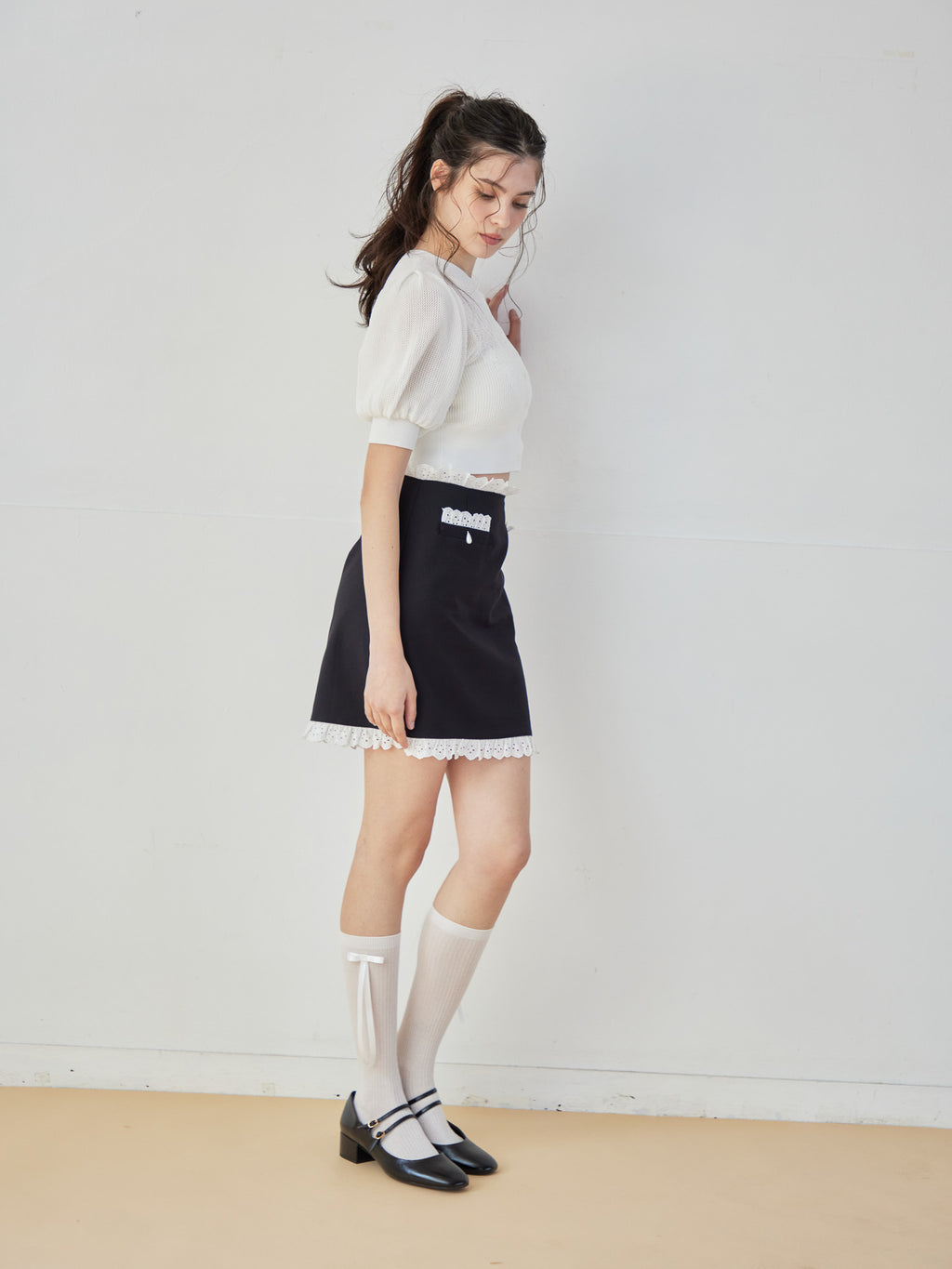 Lace trimming mini skirt ブラック size:M model:172cm GINEVRA
