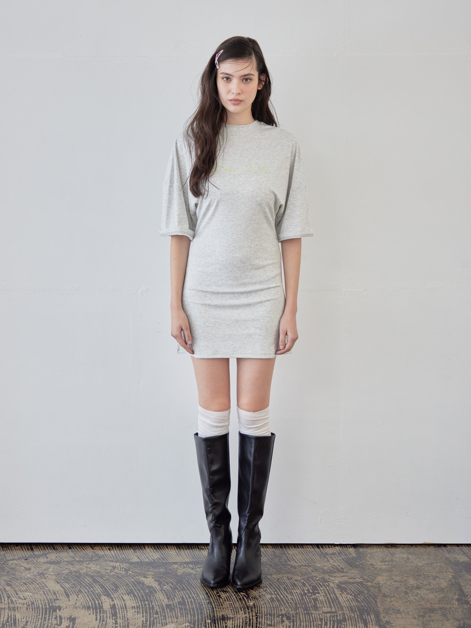 Logo T-shirt dress グレー size:M model:172cm GINEVRA