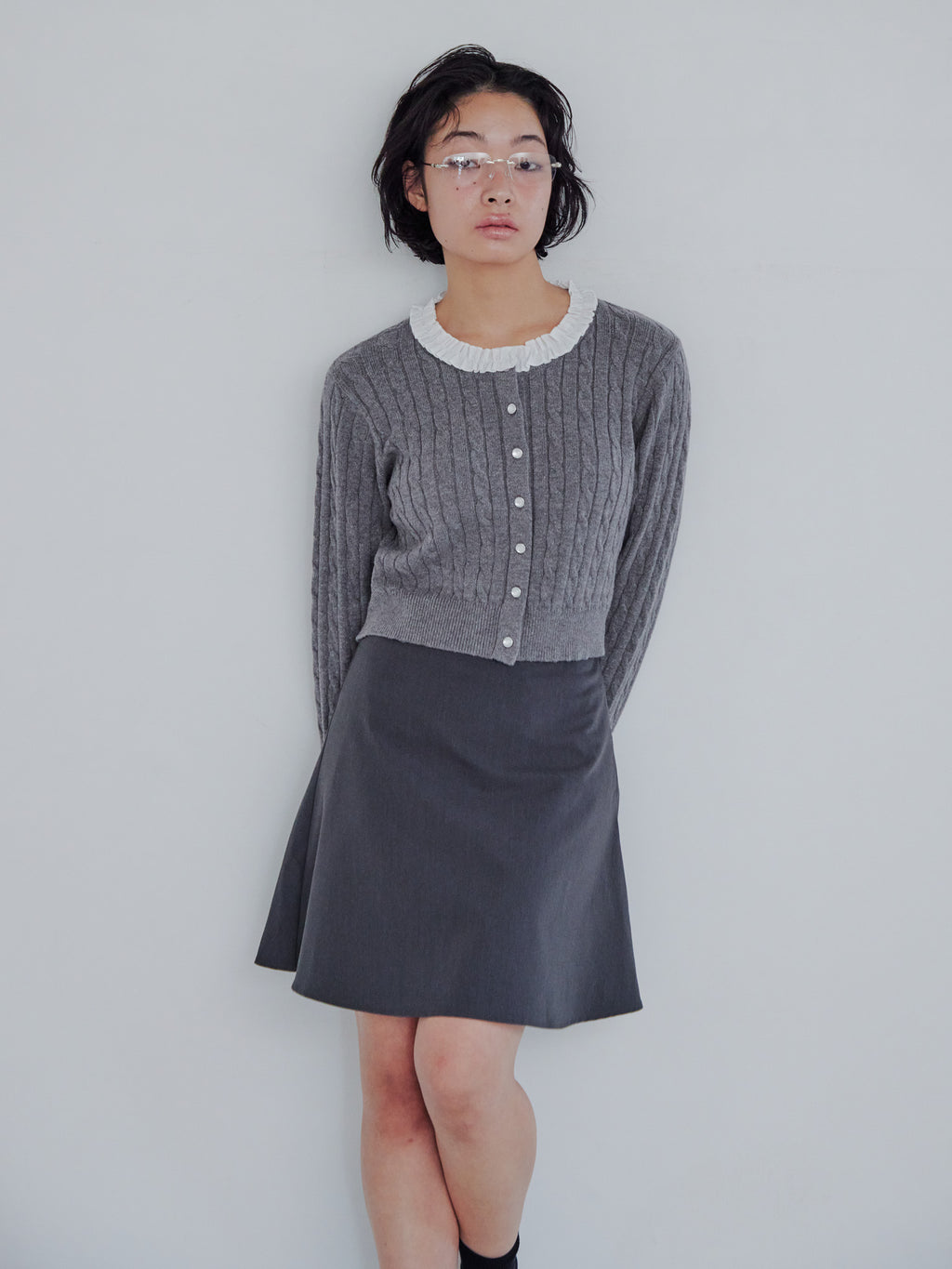 Frilly cable knit cardigan グレー size:M model:161cm 富樫かなえ