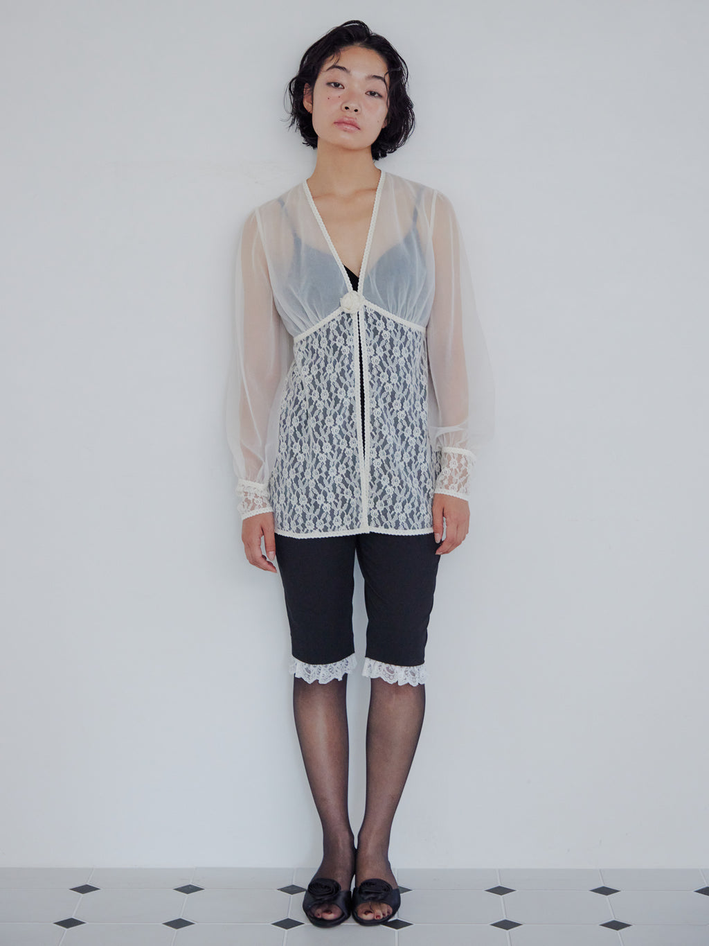 Rose sheer blouse アイボリー size:M model:161cm 富樫かなえ