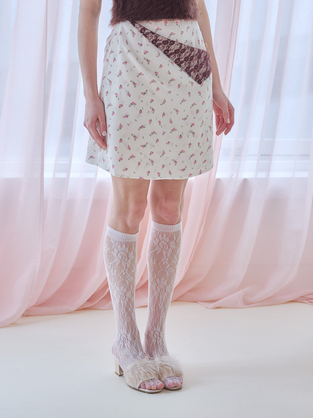Lace lined mini skirt ホワイト size:M model:173cm Olesia