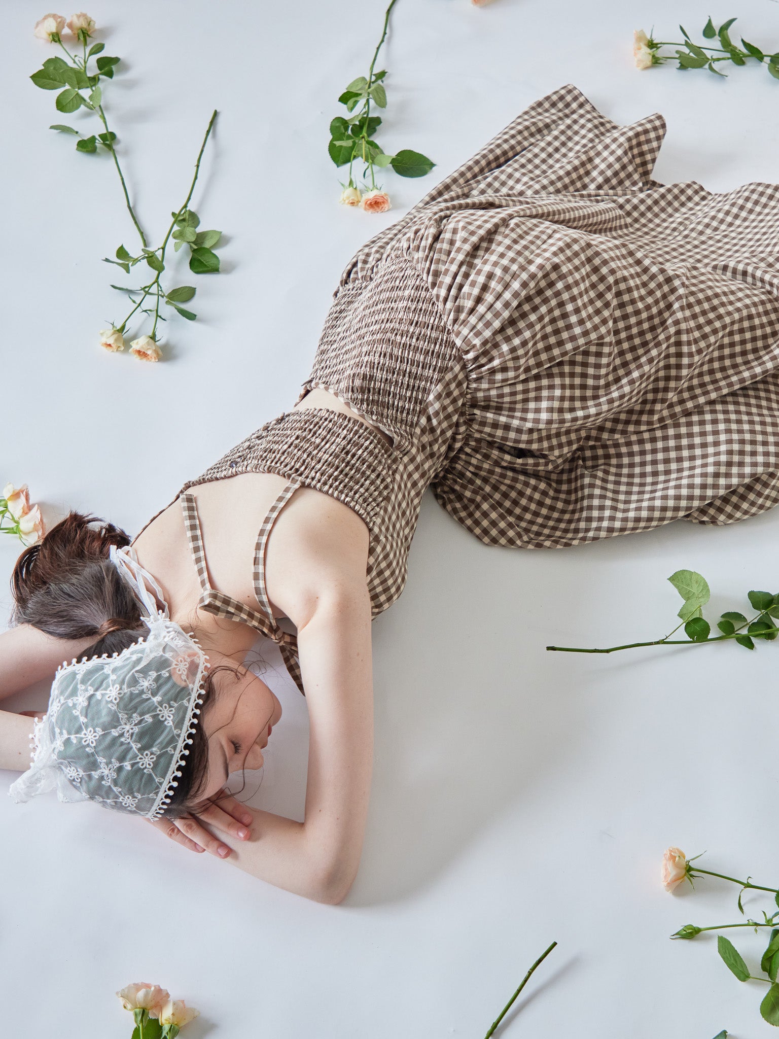 Gingham check back open dress ブラウン size:M model:170cm ALICE