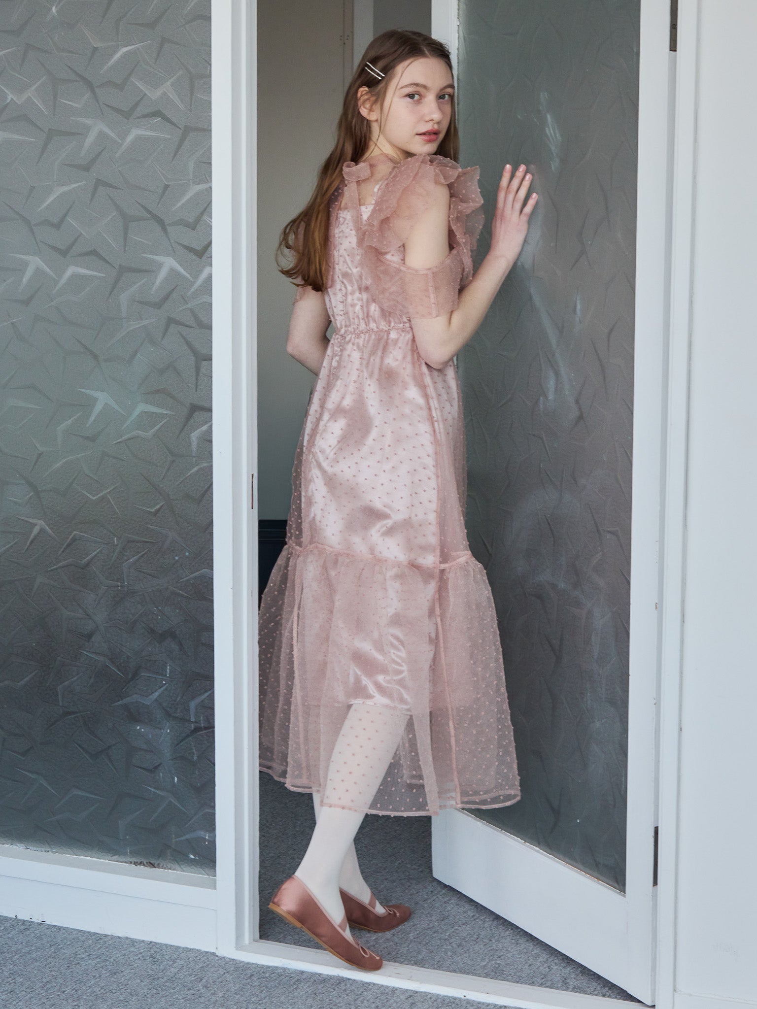 Dot organdy dress ピンクベージュ size:M model:171cm ANIUTA
