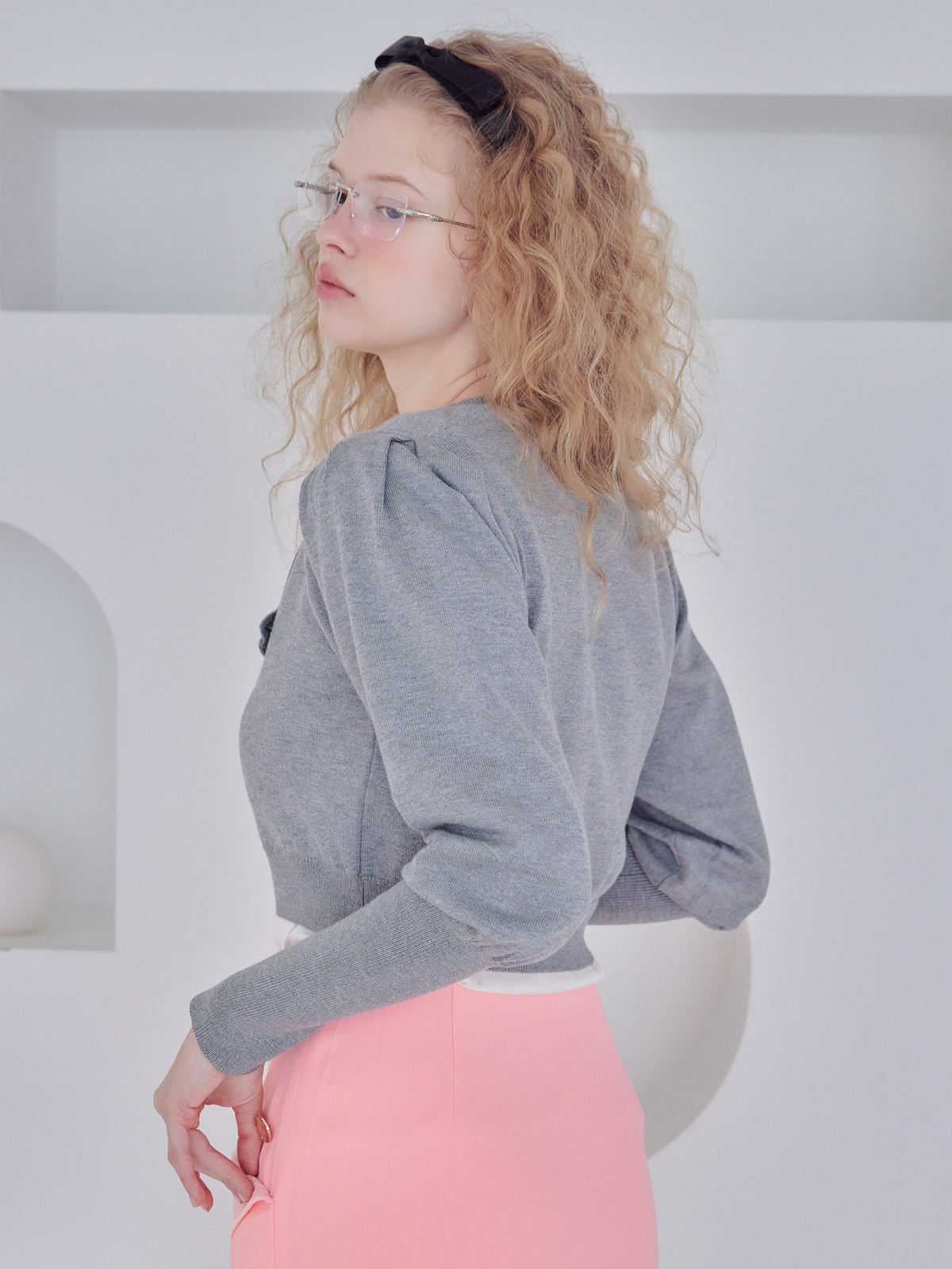 Lace lined cardigan グレー size:M model:173cm Olesia