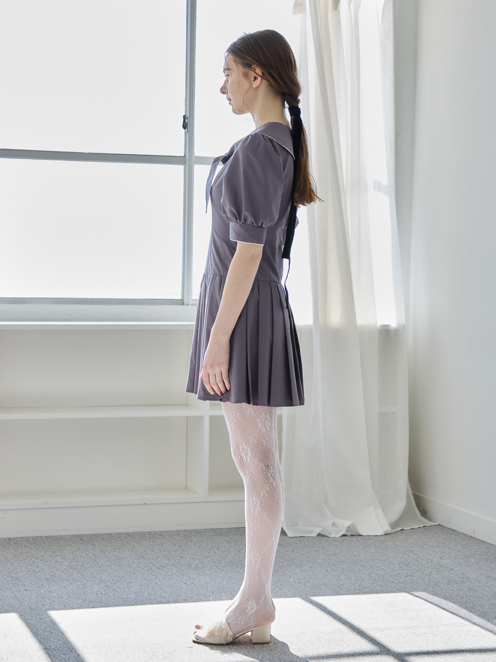 Low waist pleated mini dress グレー size:M model:171cm ANIUTA