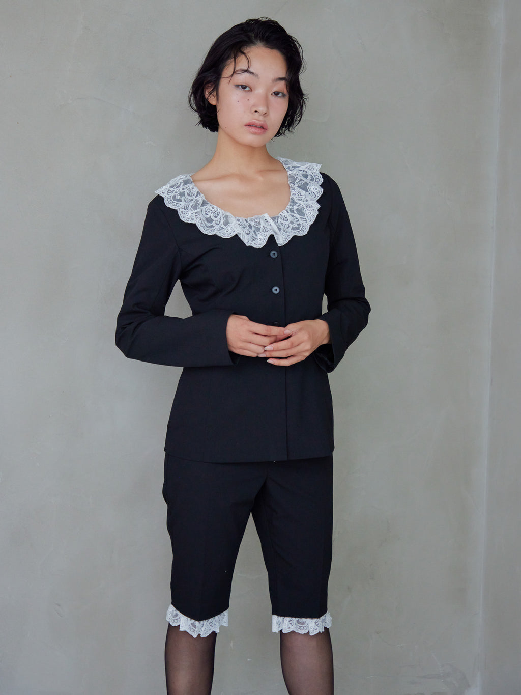 Lace trimmed tailored blouse ブラック size:M model:161cm 富樫かなえ