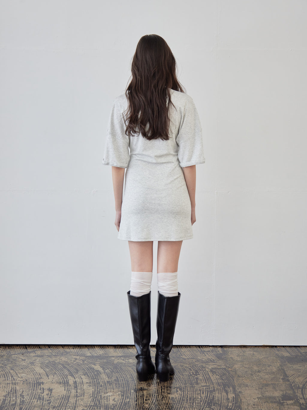 Logo T-shirt dress グレー size:M model:172cm GINEVRA