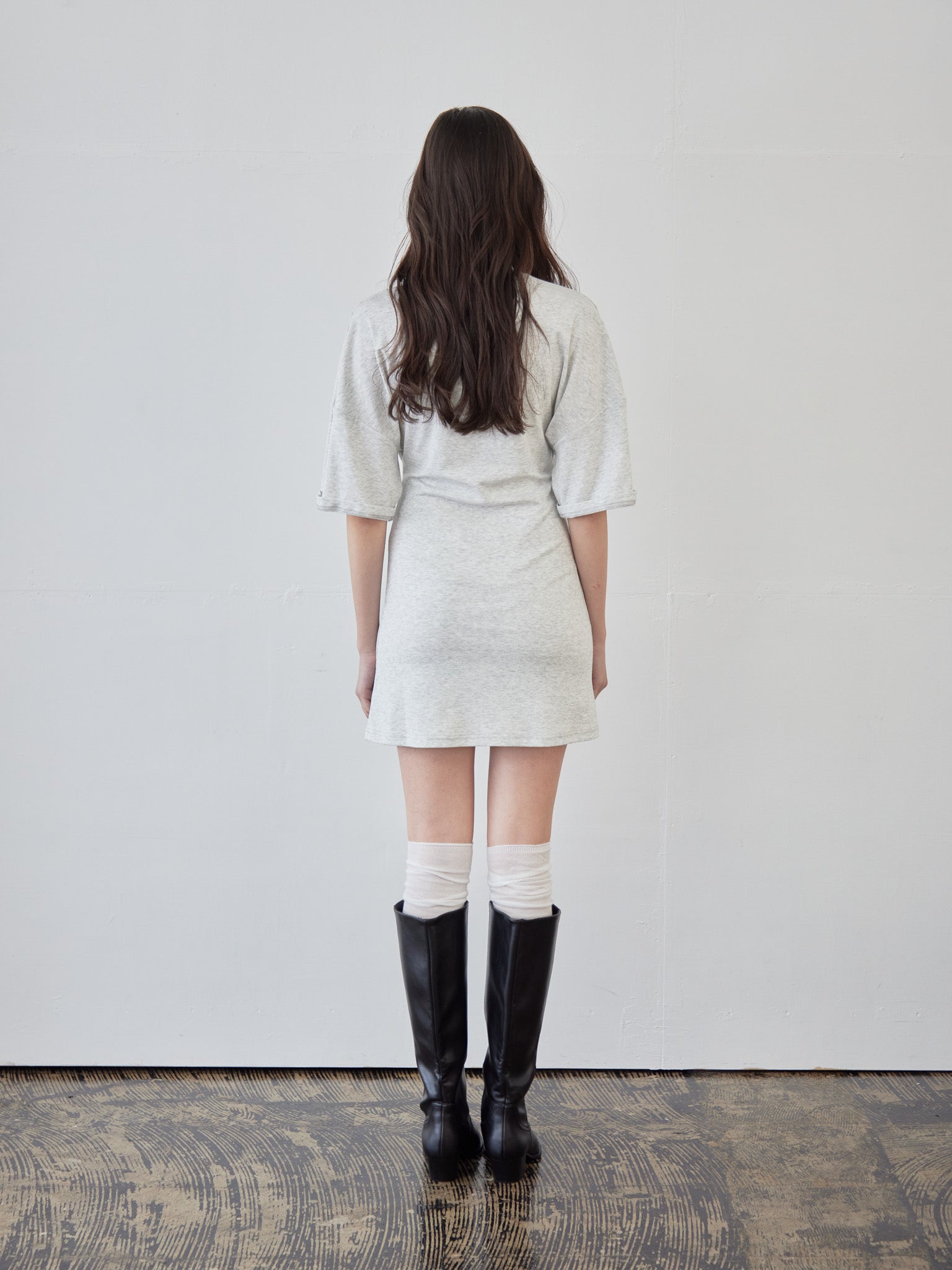 Logo T-shirt dress グレー size:M model:172cm GINEVRA