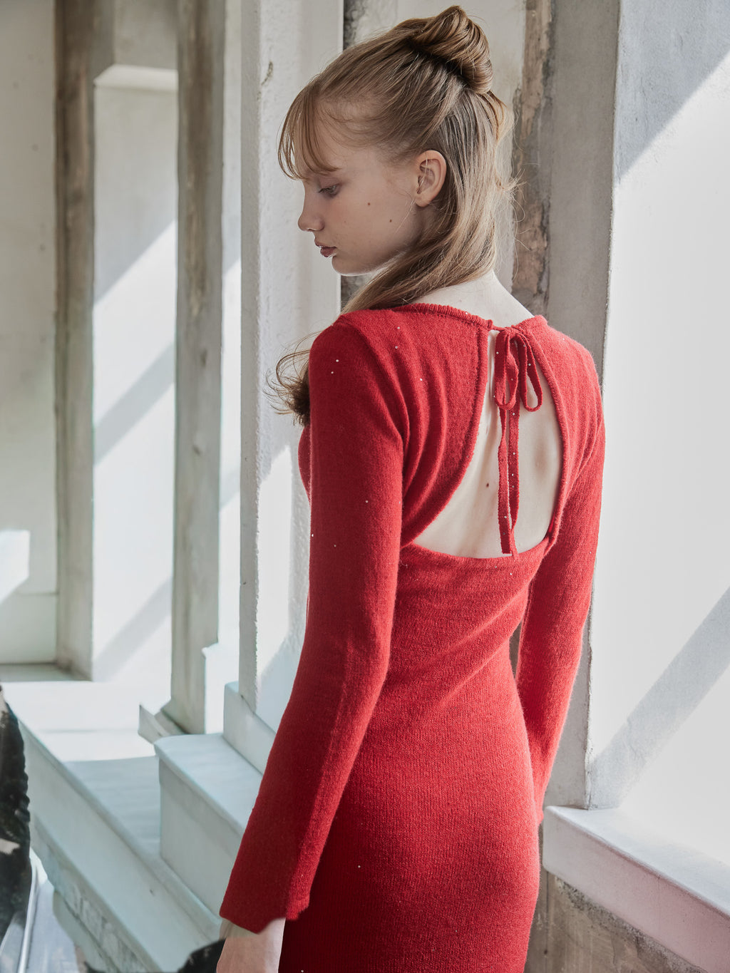 Back open shiny knit dress レッド size:M model:173cm DASHA.G