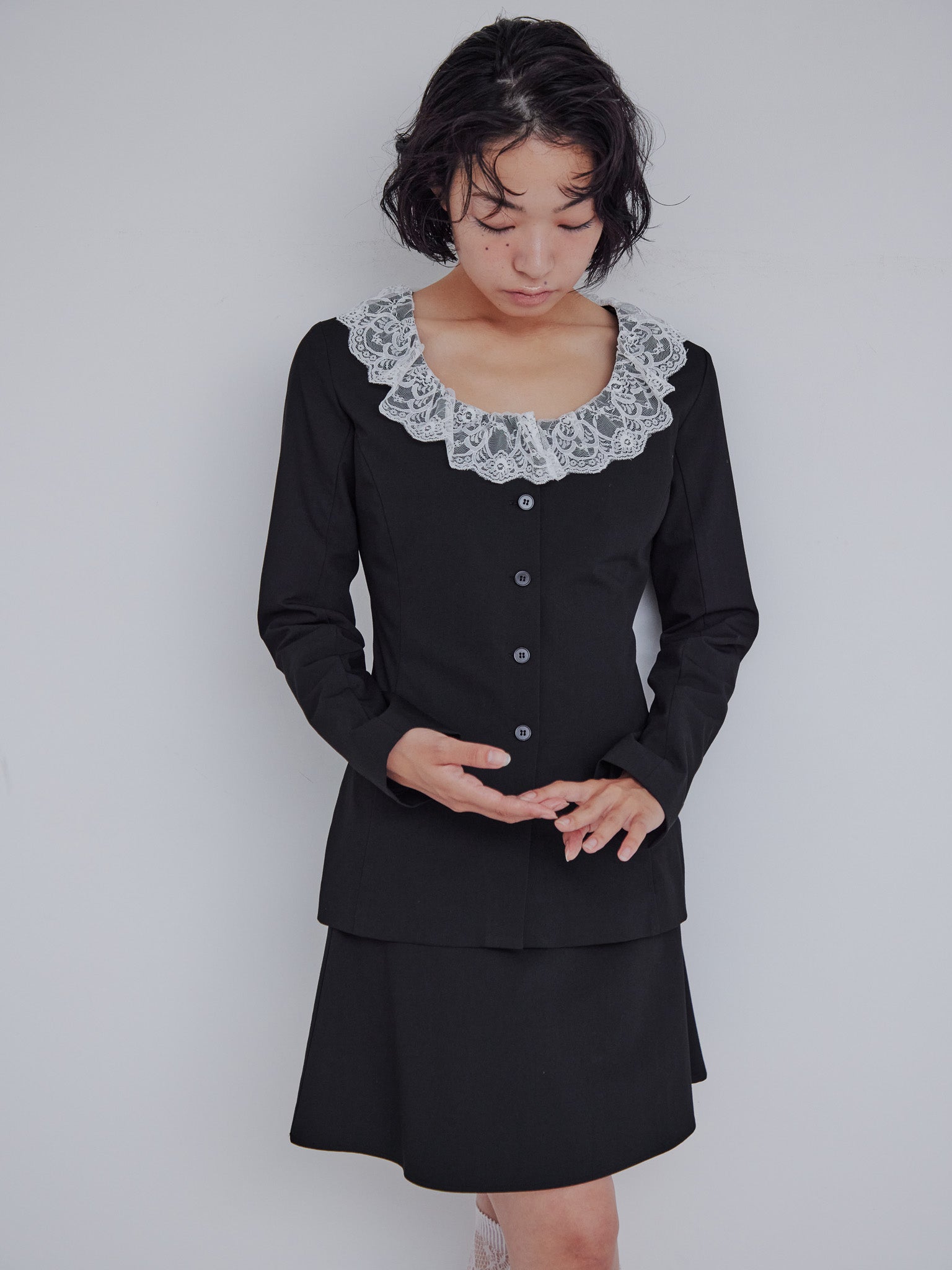 Lace trimmed tailored blouse ブラック size:M model:161cm 富樫かなえ