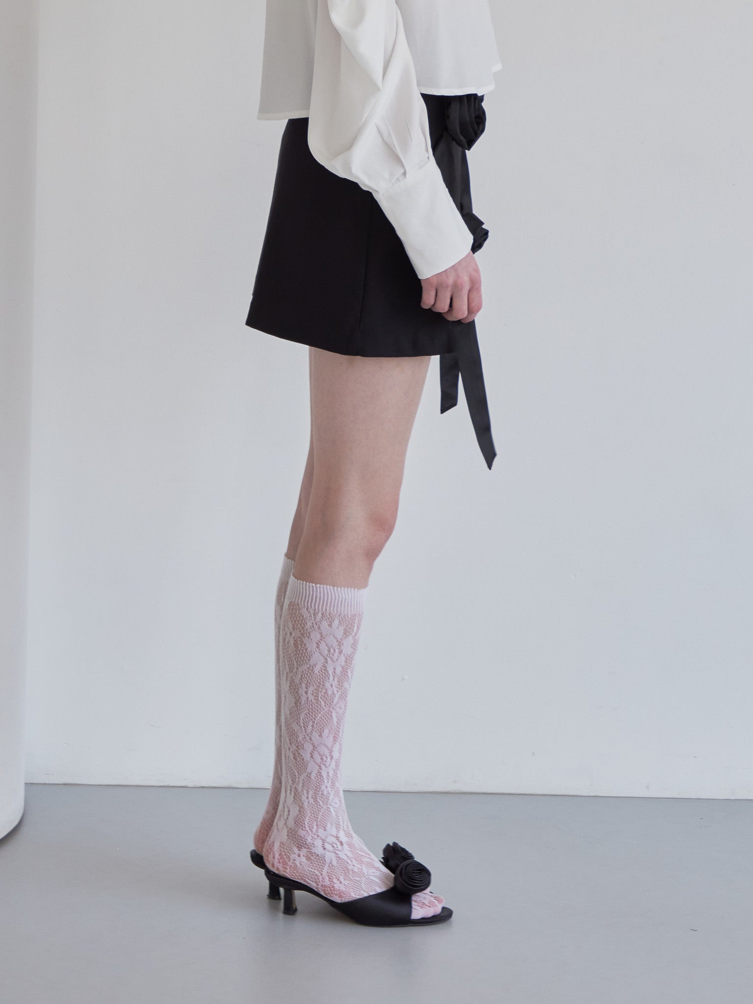 Rose mini skirt ブラック size:M model:174cm LERA