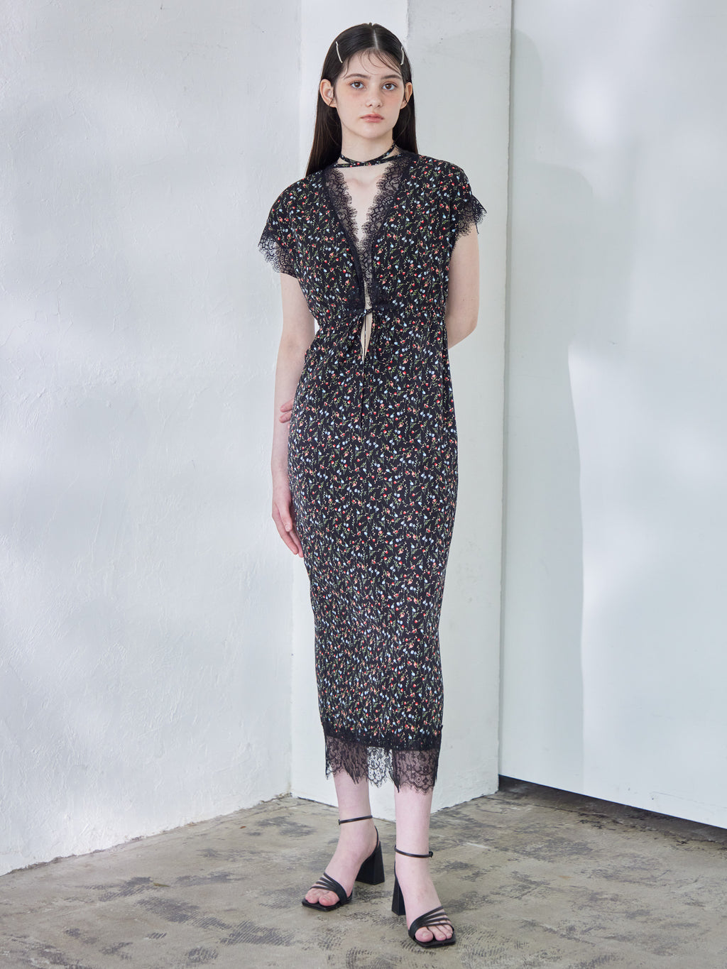 Lace trimming flower dress ブラック size:M model:170cm ALICE