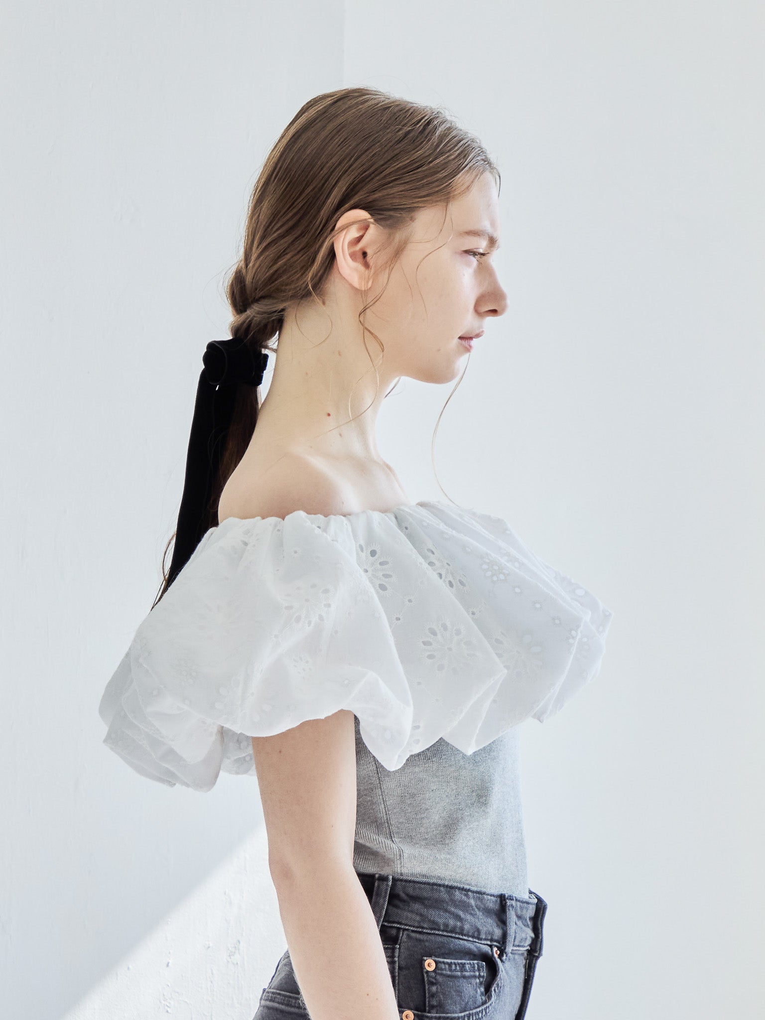 Embroidered balloon collar knit top グレー size:M model:171cm ANIUTA