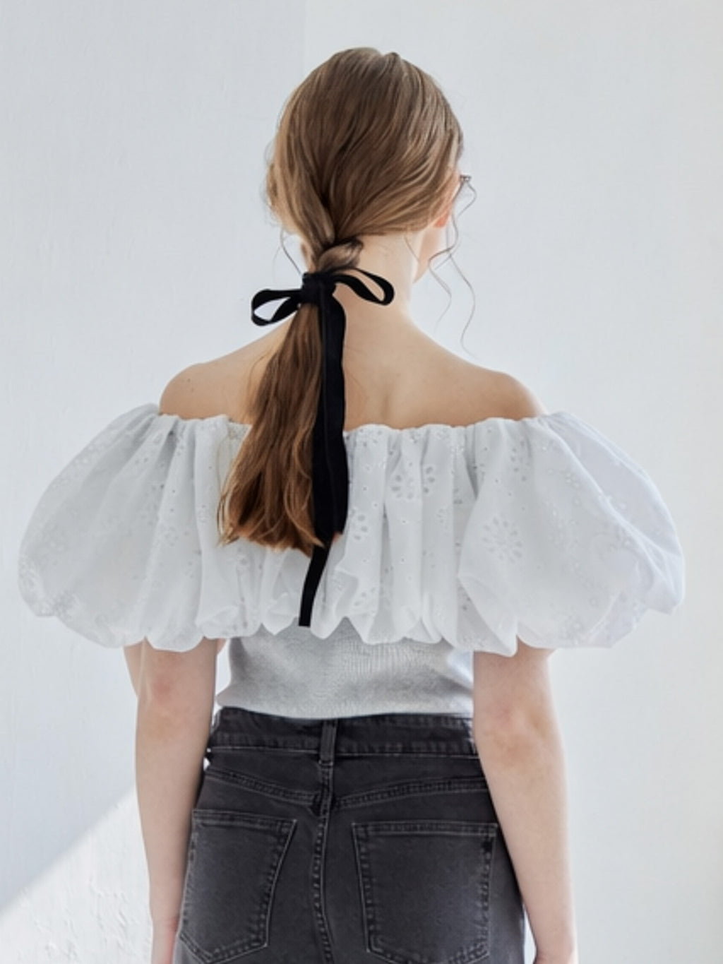 Embroidered balloon collar knit top グレー size:M model:171cm ANIUTA