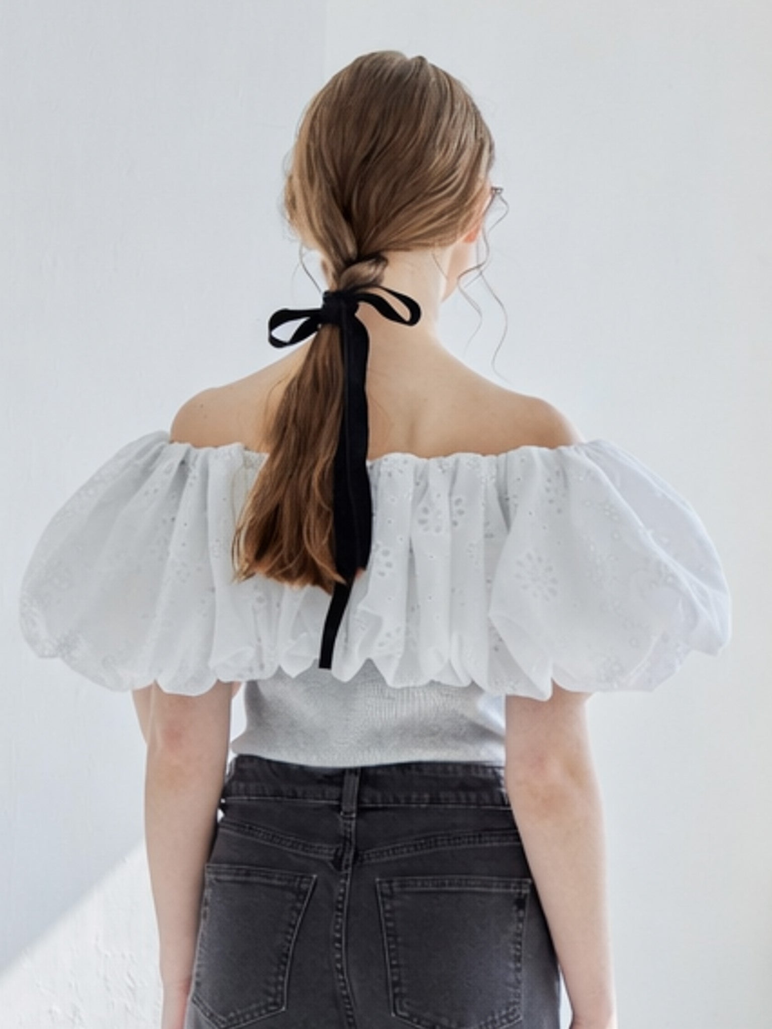 Embroidered balloon collar knit top グレー size:M model:171cm ANIUTA
