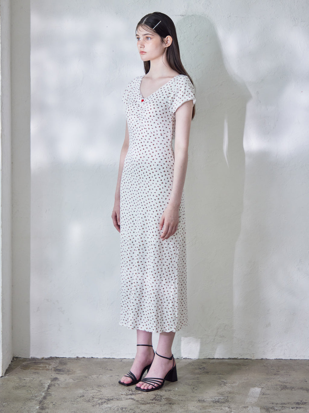 Back open print cut dress ホワイト size:M model:170cm ALICE