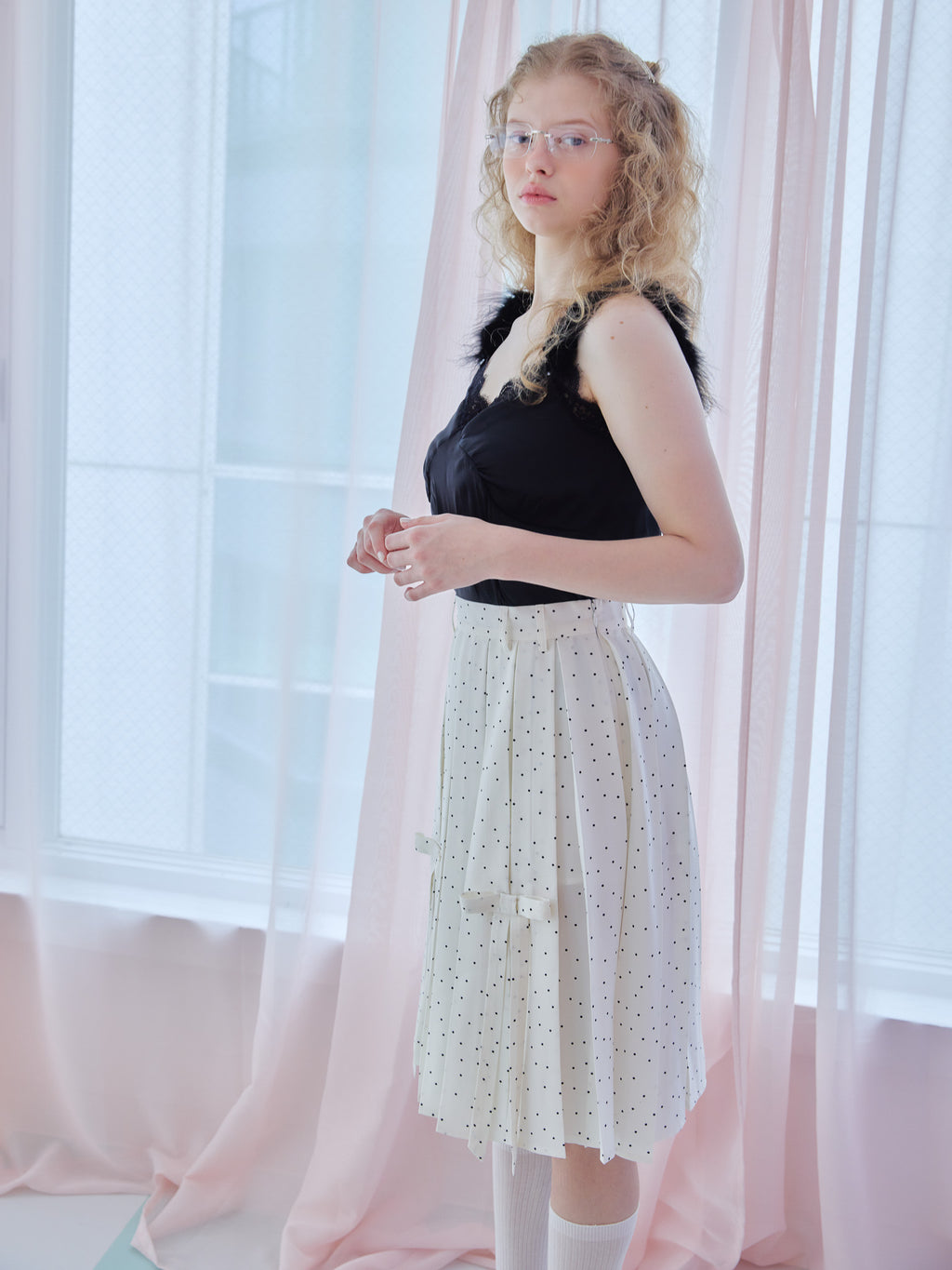Ribbon slit pleated skirt ドット size:M model:173cm Olesia