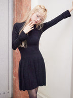 Low waist pleated glitter knit dress ブラック size:M model:163cm MINAMI