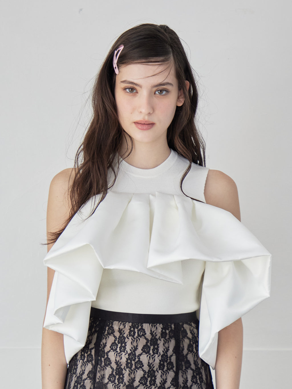 Voluminous frill knit top ホワイト size:M model:172cm GINEVRA