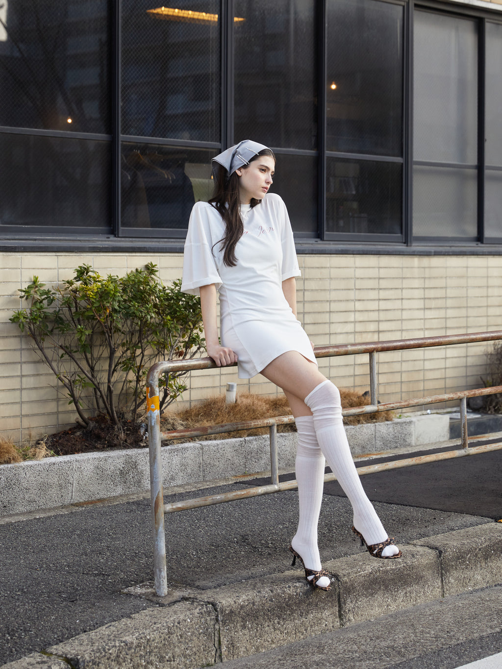Logo T-shirt dress ホワイト size:M model:172cm GINEVRA