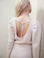 Back open shaggy knit mini dress ピンクベージュ size:M model:163cm MINAMI
