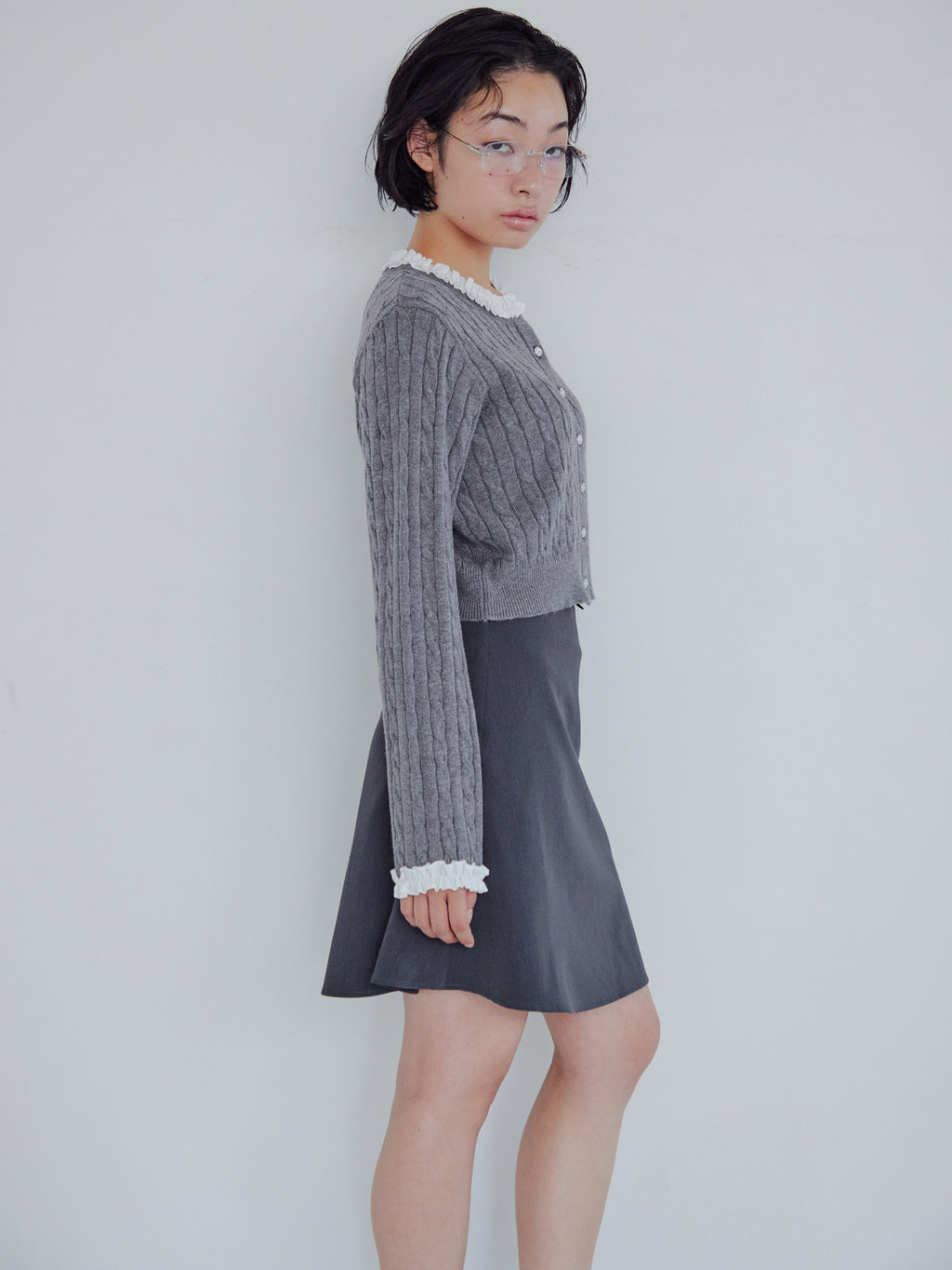Frilly cable knit cardigan グレー size:M model:161cm 富樫かなえ