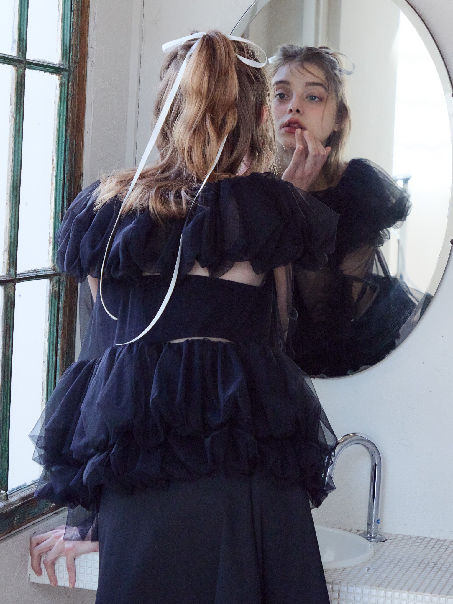 Rose tulle off shoulder blouse ブラック size:M model:174cm KATERYNA