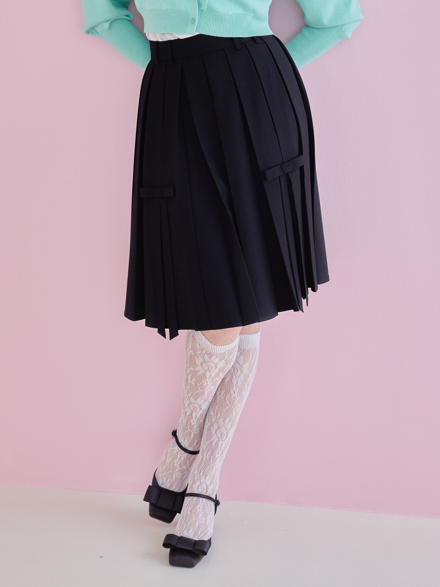 Ribbon slit pleated skirt ブラック size:M model:173cm Olesia