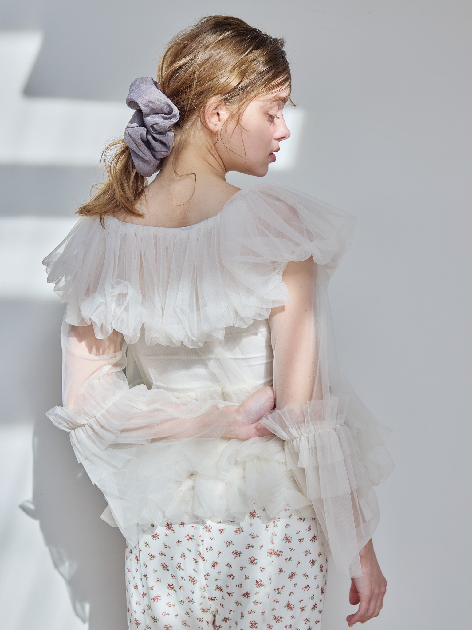 Rose tulle off shoulder blouse ホワイト size:M model:174cm KATERYNA