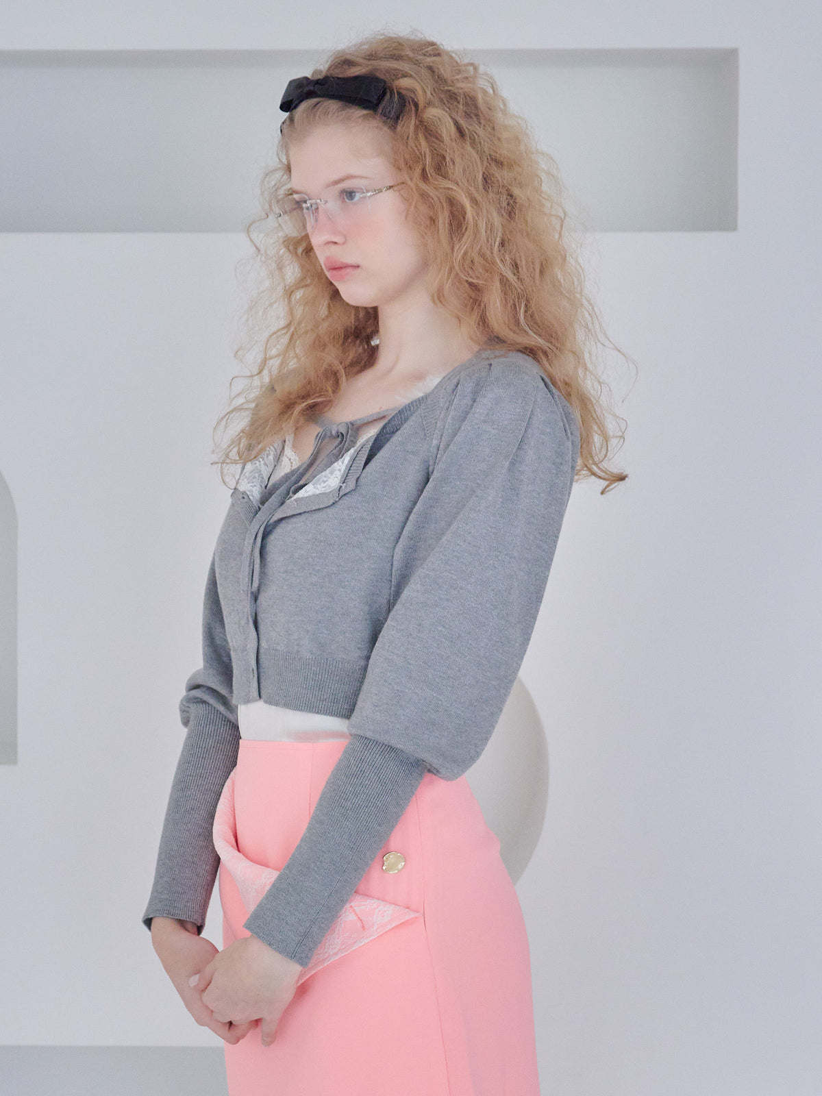 Lace lined cardigan グレー size:M model:173cm Olesia