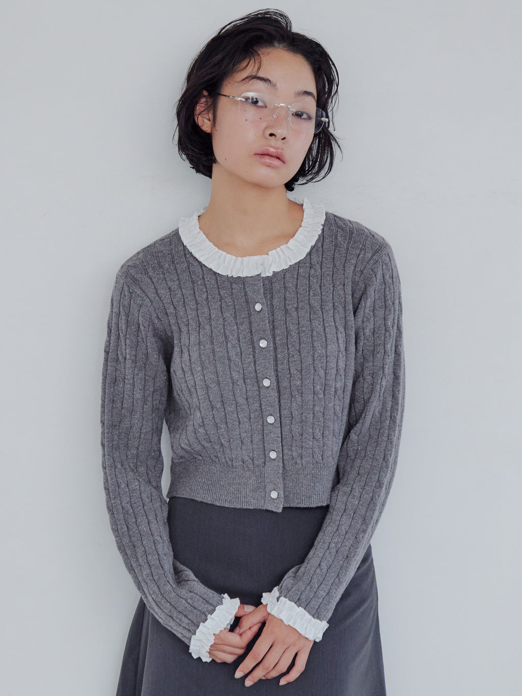 Frilly cable knit cardigan グレー size:M model:161cm 富樫かなえ