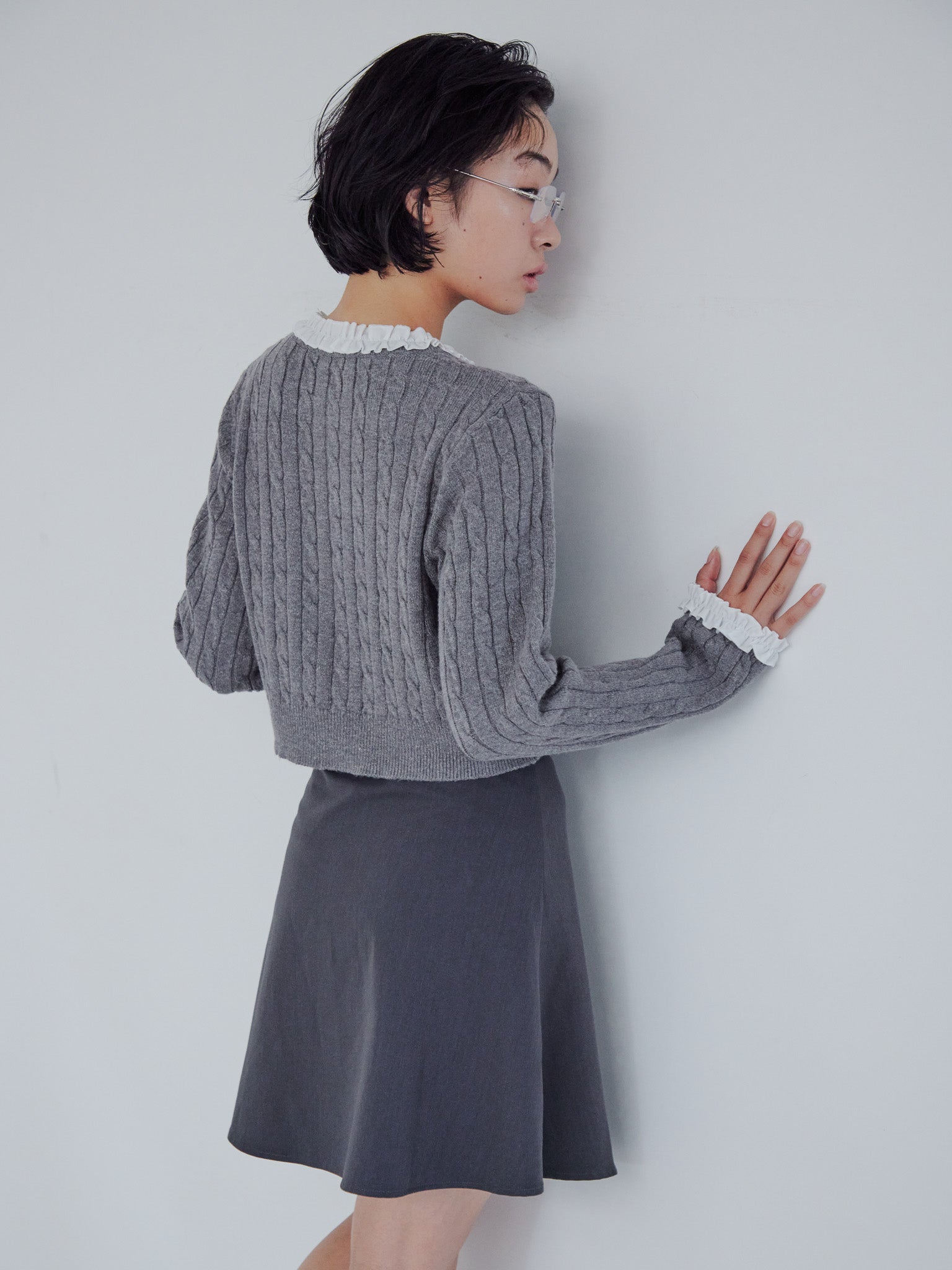 Frilly cable knit cardigan グレー size:M model:161cm 富樫かなえ
