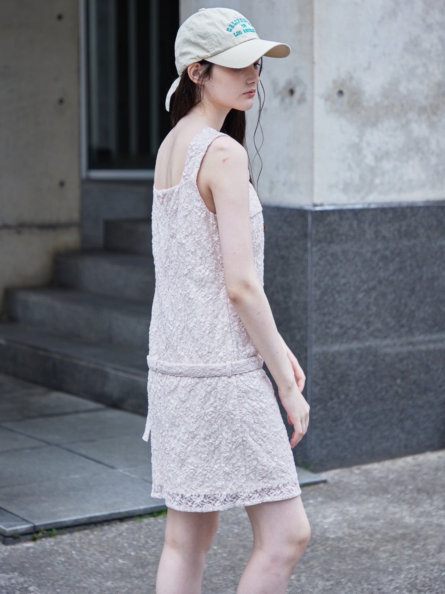 Low belt lace mini dress ピンク size:M model:170cm ALICE