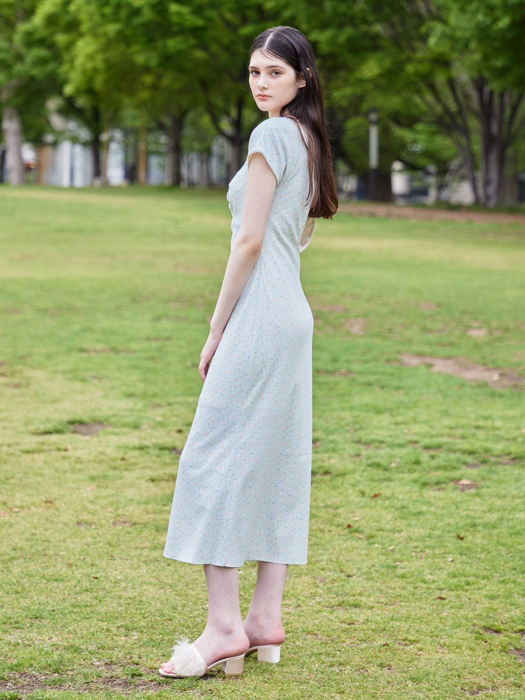 Back open print cut dress サックス size:M model:170cm ALICE
