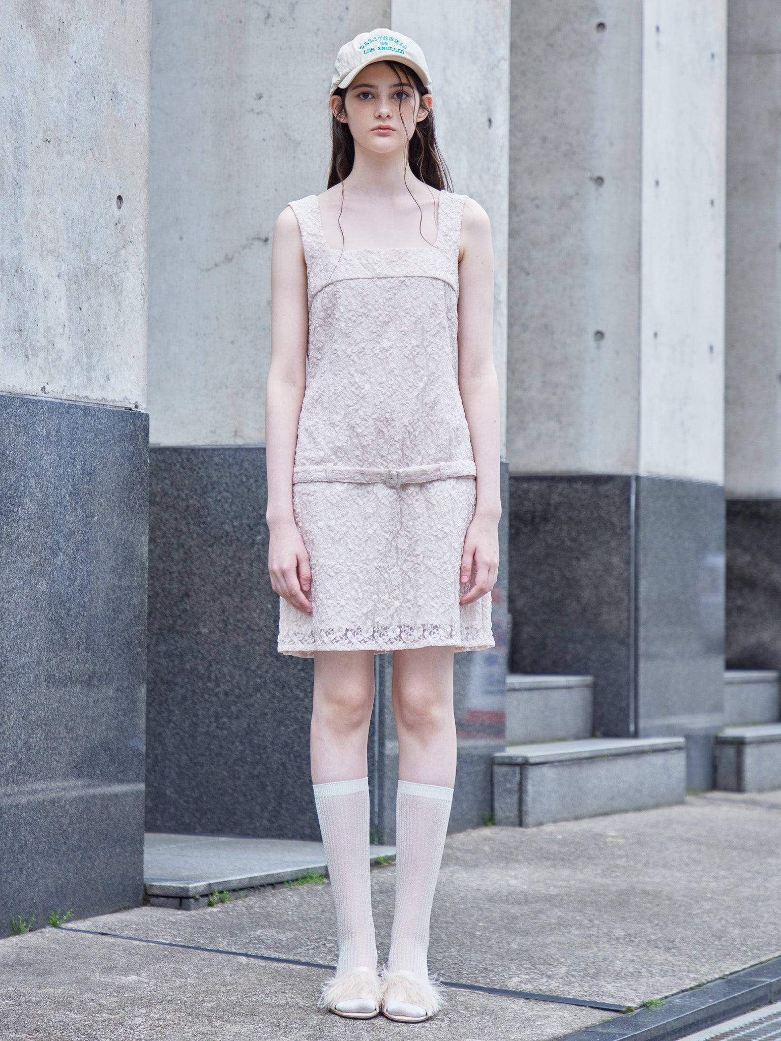 Low belt lace mini dress ピンク size:M model:170cm ALICE