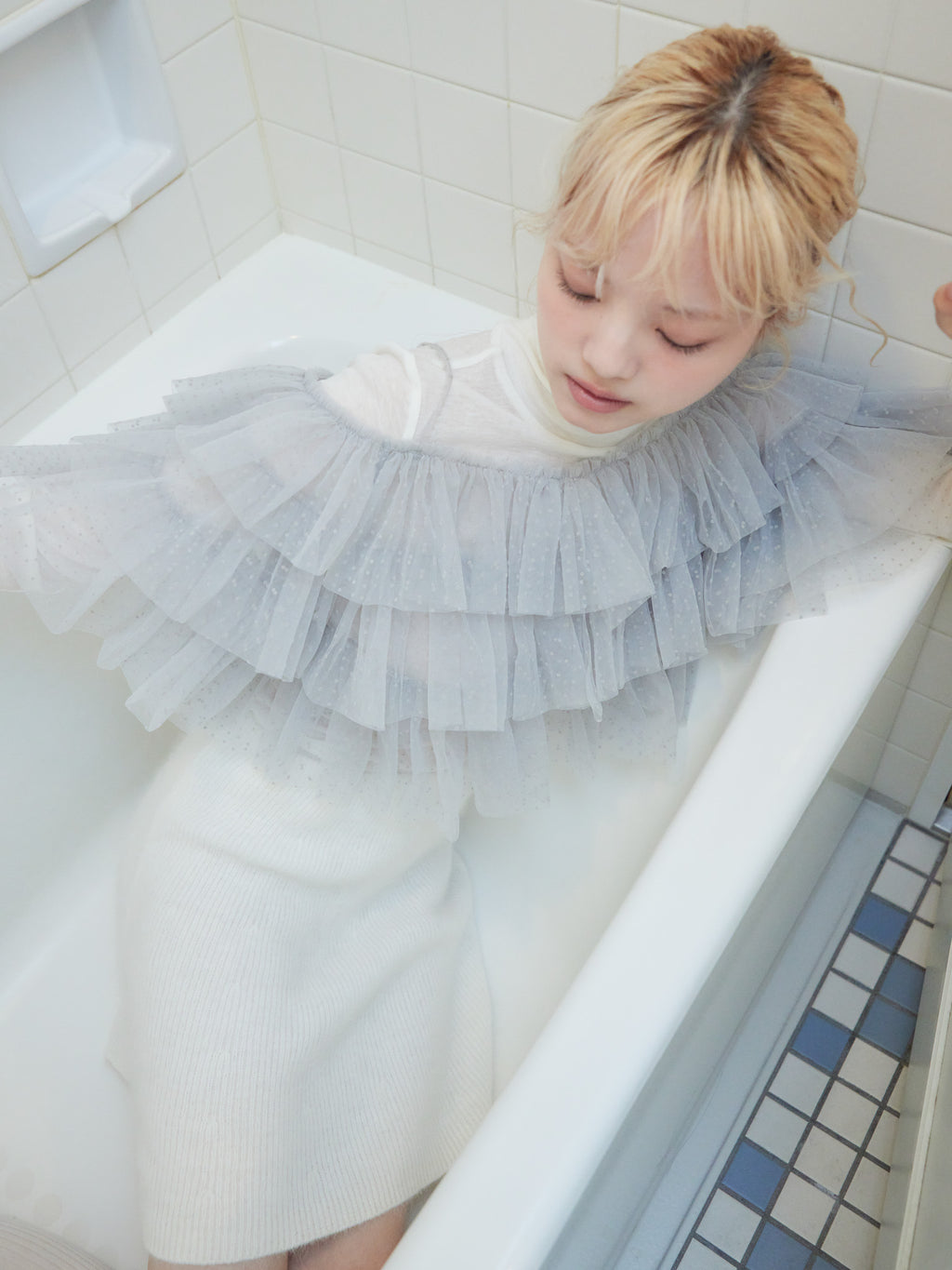 Dot tulle ruffle & knit top set ライトグレー size:M model:163cm MINAMI