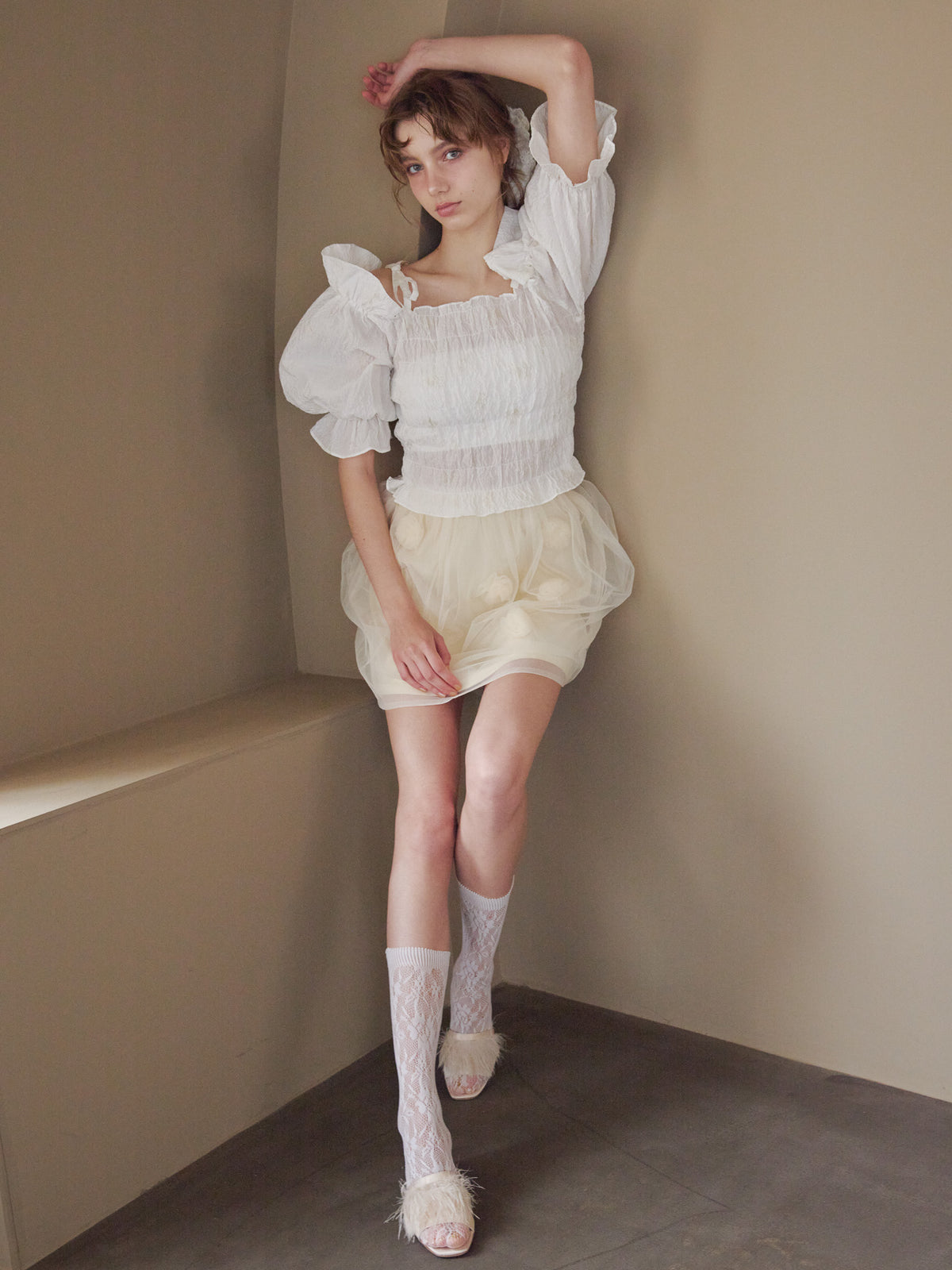 Sheer jacquard off shoulder blouse ホワイト size:M model:175cm MARTA