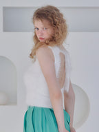 Back open shaggy knit tank top ホワイト size:M model:173cm Olesia
