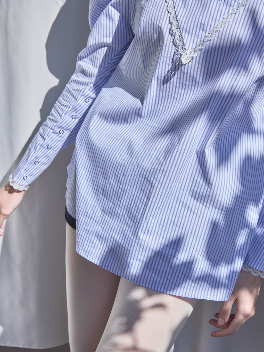 Tulip embroidered volume sleeve blouse ストライプ size:M model:174cm KATERYNA